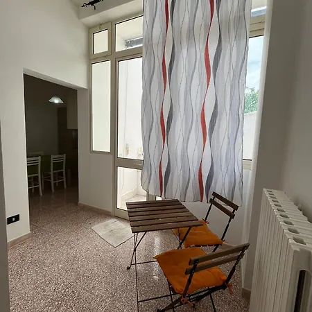 Le Sorelle מונטרוני די לצ'ה